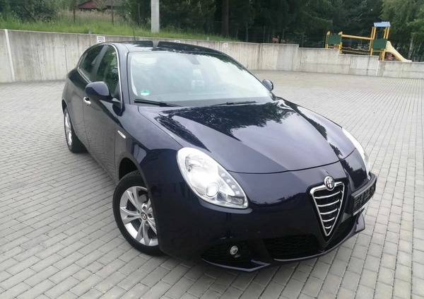 Alfa Romeo Giulietta cena 31500 przebieg: 149850, rok produkcji 2011 z Kozienice małe 172